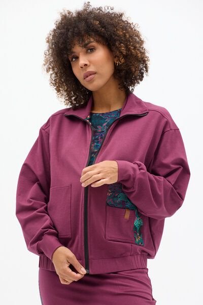 KOKOworld Sweatshirt Wolf – Durchgehender Reißverschluss – Große, aufgesetzte Taschen – Passe mit dekorativem Koko-Label...