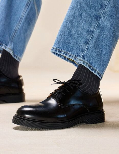 Odaje Schnürschuh Modell: Olivier