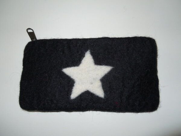 short'n'pietz handgefilzte Federtasche oder Federmäppchen mit Reißverschluß