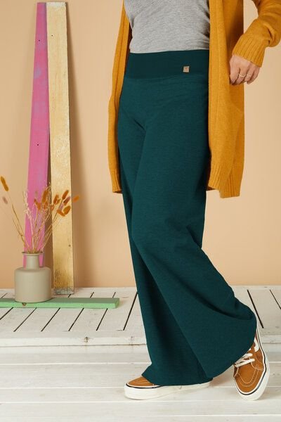 La Gitana Lässige Hose „Enja“ aus Bio French Terry, Passform: bequem in weitem Marlene Stil