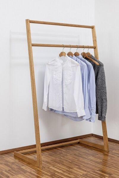 kleiderleiter_de Garderobenständer, Kleiderständer FYNN aus massiver Eiche