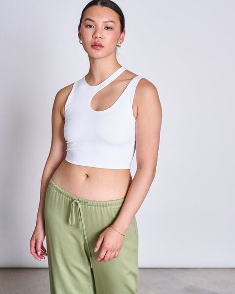 JAN N JUNE Cut Out Top POLLA