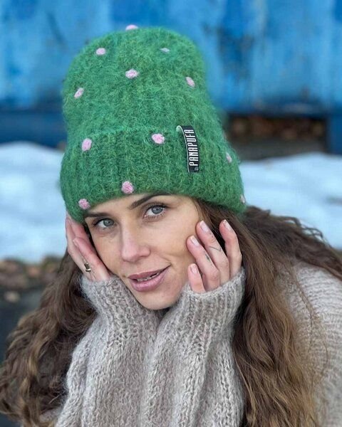 PANAPUFA Gepunktete Mütze aus Mohair und Alpaka