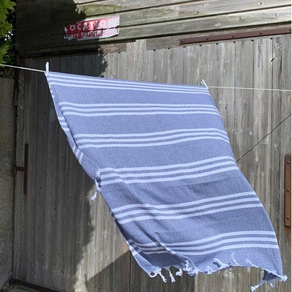 Hamam Originals Hamamtuch Ibiza in verschiedenen Farben mit schönem Fischgrät Muster.