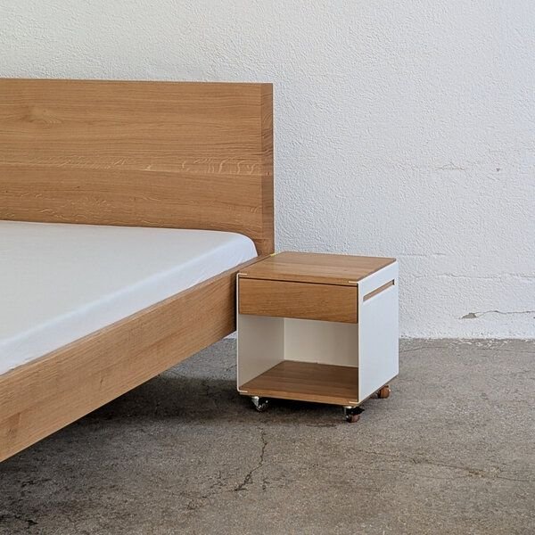 Bally und Bally Chapa Nachttisch