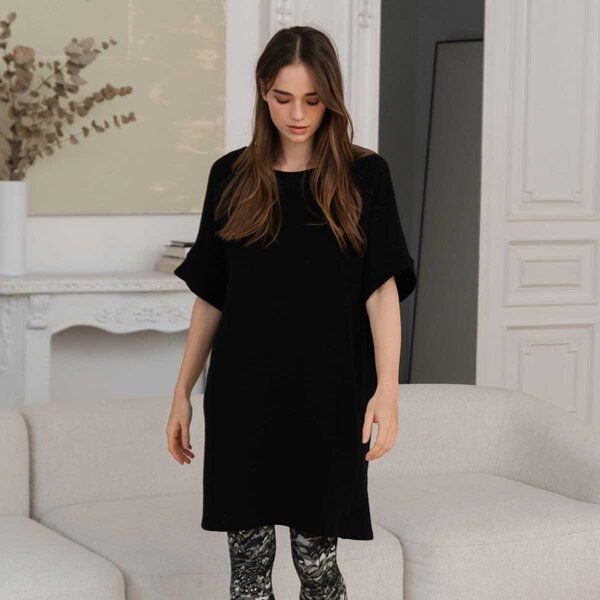 WiDDA berlin Strickkleid SNUG schwarz aus recycelter Wolle