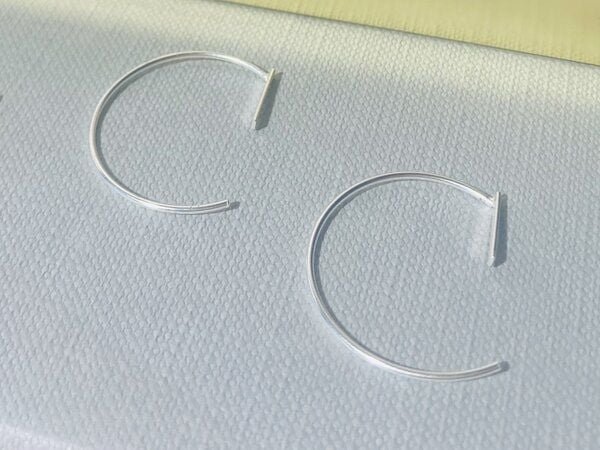 LUXAA Puristischer Bügel Ohrring mit Stab aus 925er Sterling Silber