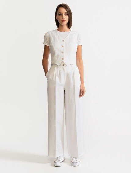 De IONESCU Das "Figa“ Set aus 100% Leinen, Hose und Weste