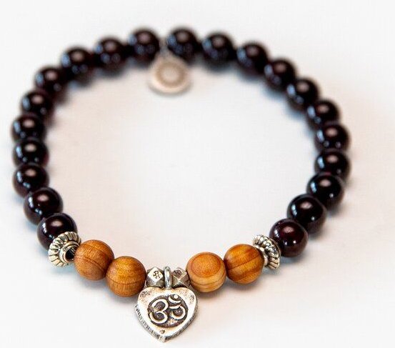 Divasya Armband "OM Love" aus echten Natursteinen & Sandelholz mit 925 Silber