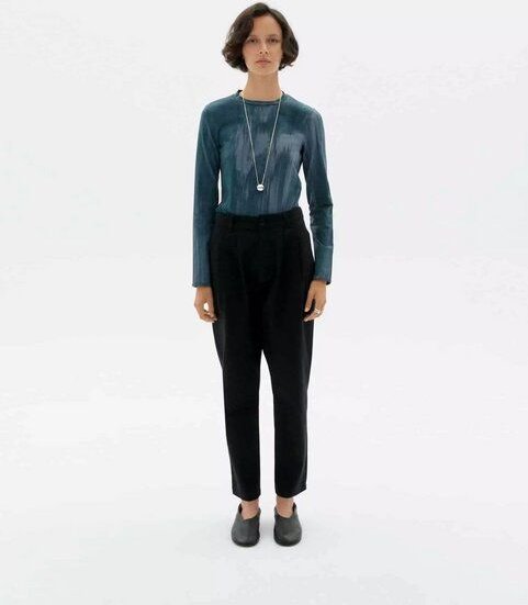 thinking mu Bundfaltenhose aus schwerer Baumwolle Modell: Rina