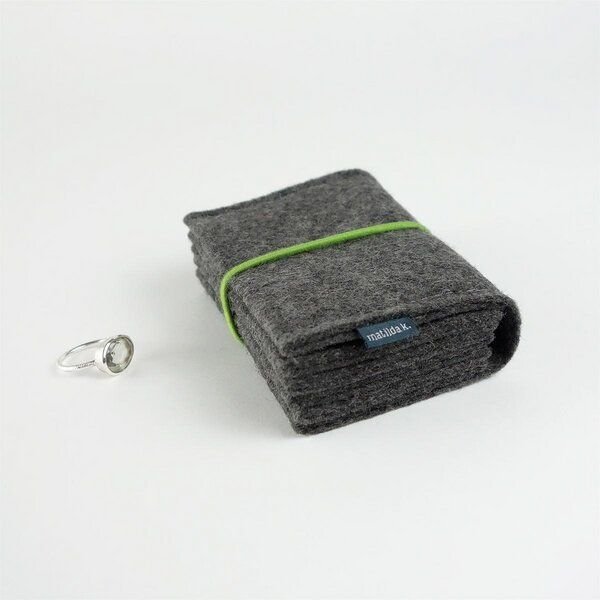 matilda k. manufaktur Schmuckaufbewahrung 'schmucknest' mittel aus Wollfilz 'matilde' mit Rundgummi-Verschluß in vielen ...