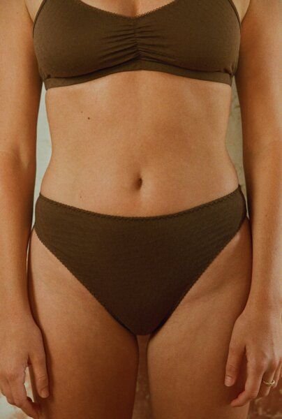 Nénés Zeitlose hochgeschnittene Unterhose