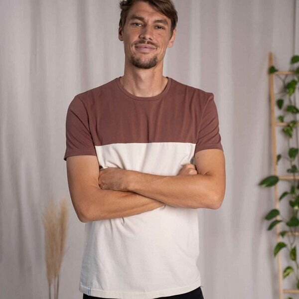 Vresh Clothing Olav - Classic Fit Colourblock T-Shirt aus Biobaumwolle