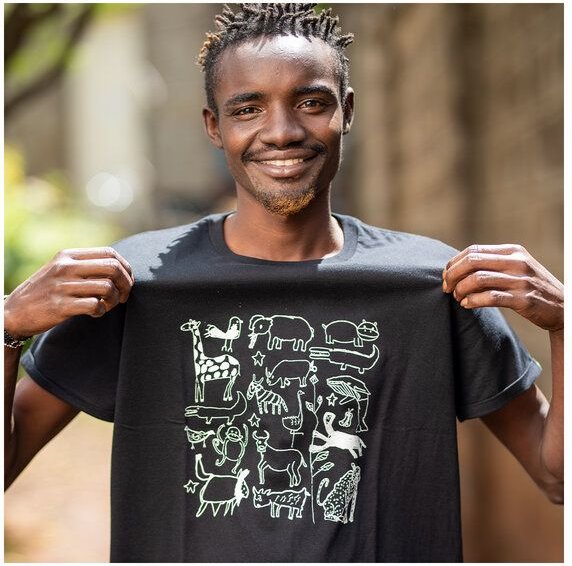 Kipepeo-Clothing Herren Print T-Shirt aus Bio-Baumwolle SERENGETI Schwarz Made in Africa