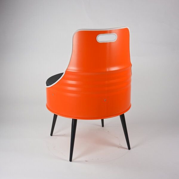 Lockengelöt Stuhl aus einem Hamburger Ölfass