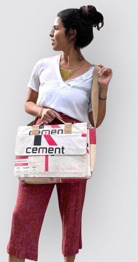 REFISHED fair fashion Tasche 'MESSENGER BAG' - upcycelte Zementsäcke