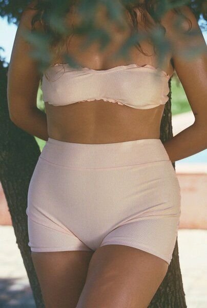 Nénés Okapi Shorty