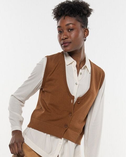 Alma & Lovis Feine Strickweste aus softem Bio-Baumwoll-/Woll-Mix | Cot-Wool Weste