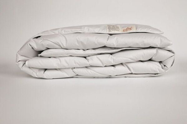 Slāf Alpaka Winter Bettdecke mit kbA Batistbezug BIO warme Naturbettdecke