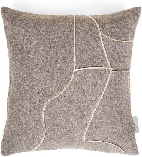 nahtur-design Dekokissen "zero-waste" aus kuscheliger Schurwolle | Unikate