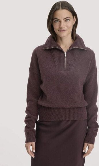 hessnatur Strick Troyer Relaxed BETTER RECYCLING aus reiner Bio-Merinowolle