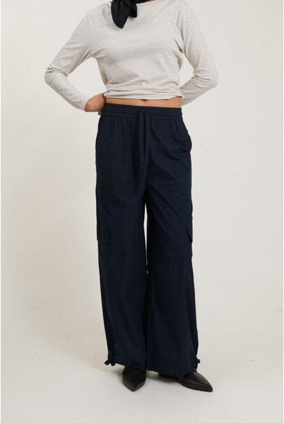 Thumbnail - Basic Apparel Cargohose TILDE Loose aus Bio-Baumwolle