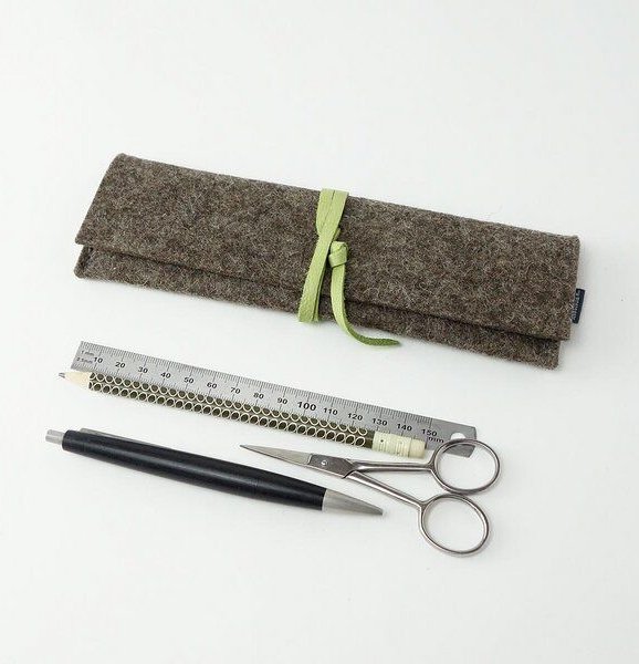 matilda k. manufaktur stiftemäppchen schlampermäppchen federmäppchen 'leonore' aus Wollfilz braun