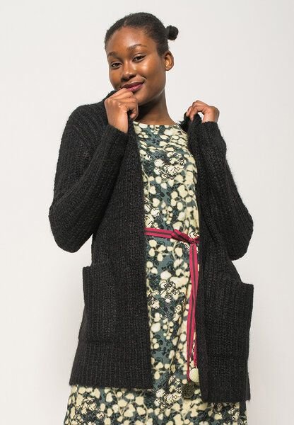 Alma & Lovis Strickjacke aus Suri-Alpaka-Woll-Mix | Suri Jacke