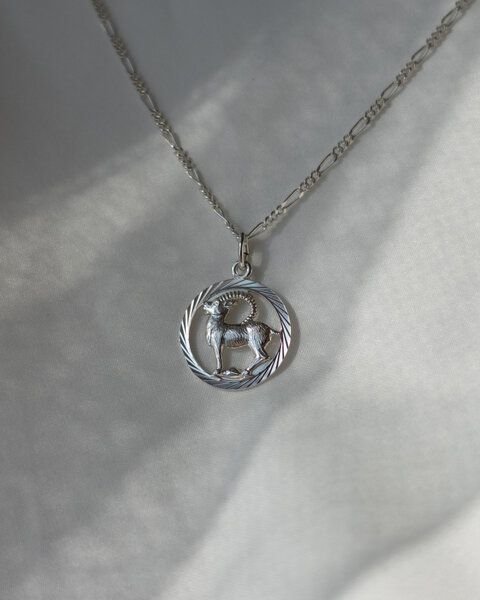 ST'ATOUR CAPRICORNUS // STEINBOCK – Sternzeichen Kette