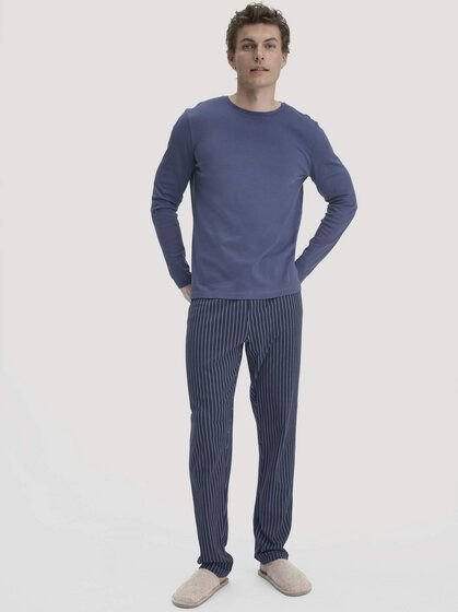 hessnatur Langarm-Schlafshirt aus reiner Bio-Baumwolle