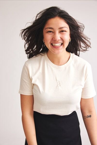 Baìge the Label T-Shirt mit B-Stick