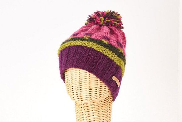 short'n'pietz Schurwollmütze bunt gestrickt mit Bommel