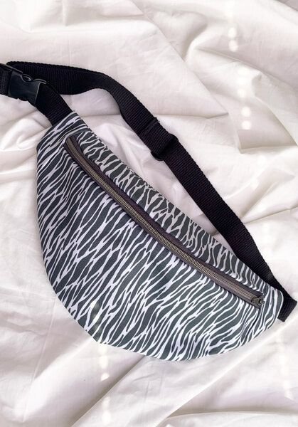 Lena Schokolade Zebra Stripes HipBag aus Bio-Baumwolle