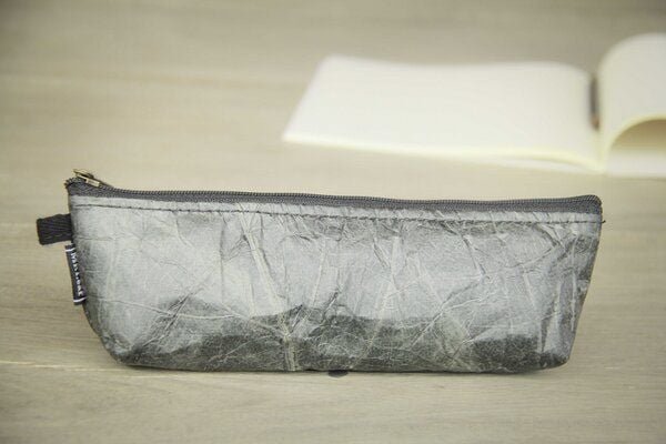 BY COPALA Federmappe Etui aus recycelten Blättern (schwarz), laminiert - Vegan