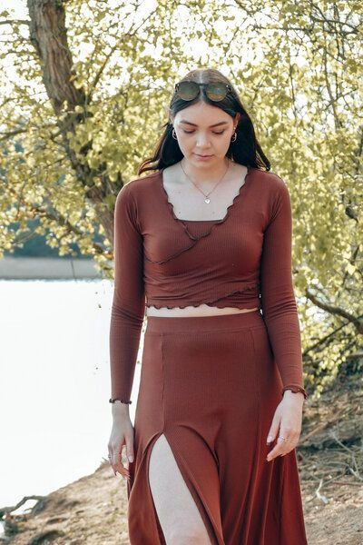 Vivien Joy Sommerrock mit Schlitz - Farrah Midiskirt