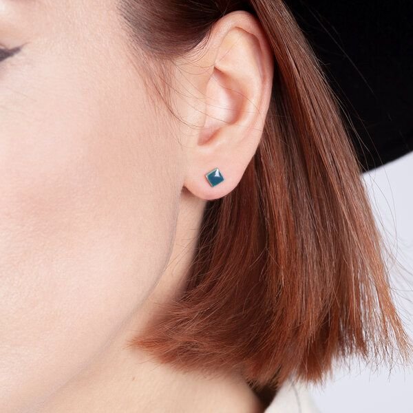 ALEXASCHA Minimalistische Keramik Ohrstecker, mini | PUREFORM