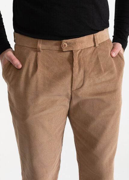 De IONESCU Die Premium Cordhose "Hamburg“ aus Bio-Baumwolle