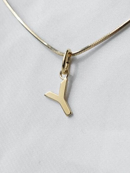 ST'ATOUR OMEGA – Buchstaben Anhänger A-Z