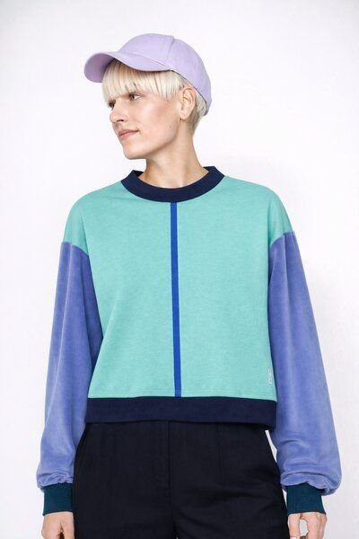 ein garten Studios Boxy Basic Sweater Color Block