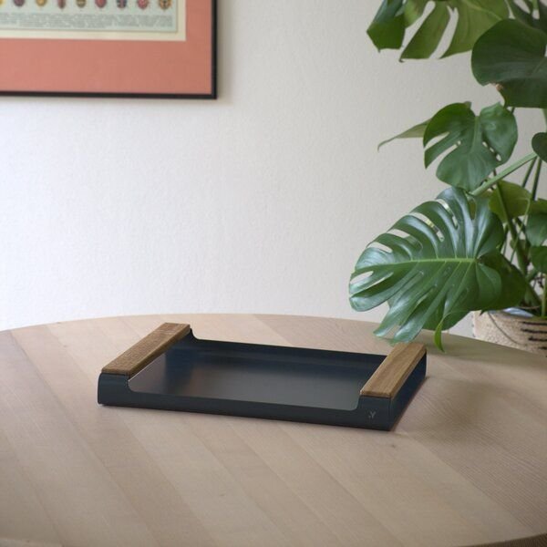 Bally und Bally Farbiges Serviertablett | stapelbar aus Holz und Metall