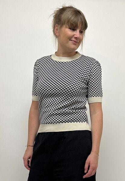 GROBUND Das Strick-T-Shirt Alva - GOTS zertifiziert