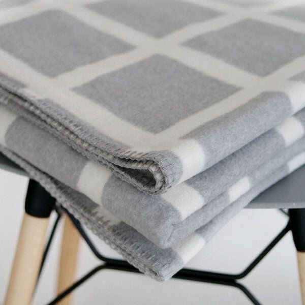 RIEMA Germany Kuschelige Wolldecke aus weicher, recycelter Baumwolle VERA