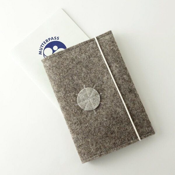 matilda k. manufaktur Umschlag für Mutterpass aus Bio-Filz 'marta'