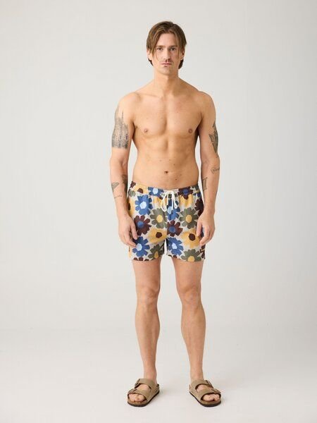 Thumbnail - KnowledgeCotton Apparel Mittellange Badehose mit Prints aus recyceltem Polyester