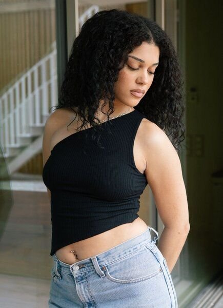 Narah Soleigh Asymmetrisches One-Shoulder Top aus TENCEL Modal Mix