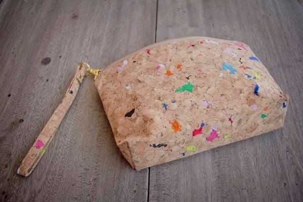 BY COPALA Kleines Täschchen aus buntem Recycling-Kork / Vegan / Kosmetiktasche