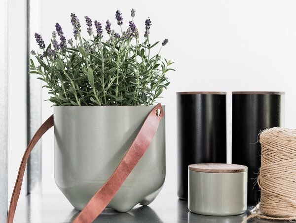 werkvoll by Lena Peter Recycling Feuerlöscher Dose FIRE farbig