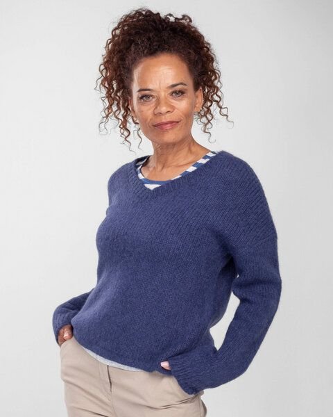 Alma & Lovis Pullover im Alpaka-Material-Mix | Suri V-Neck