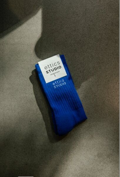 ettics STUDIO sock logo blau