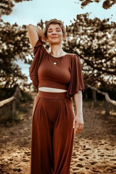 Vivien Joy High Waist Hose mit Falten - Farrah Comfy Pants